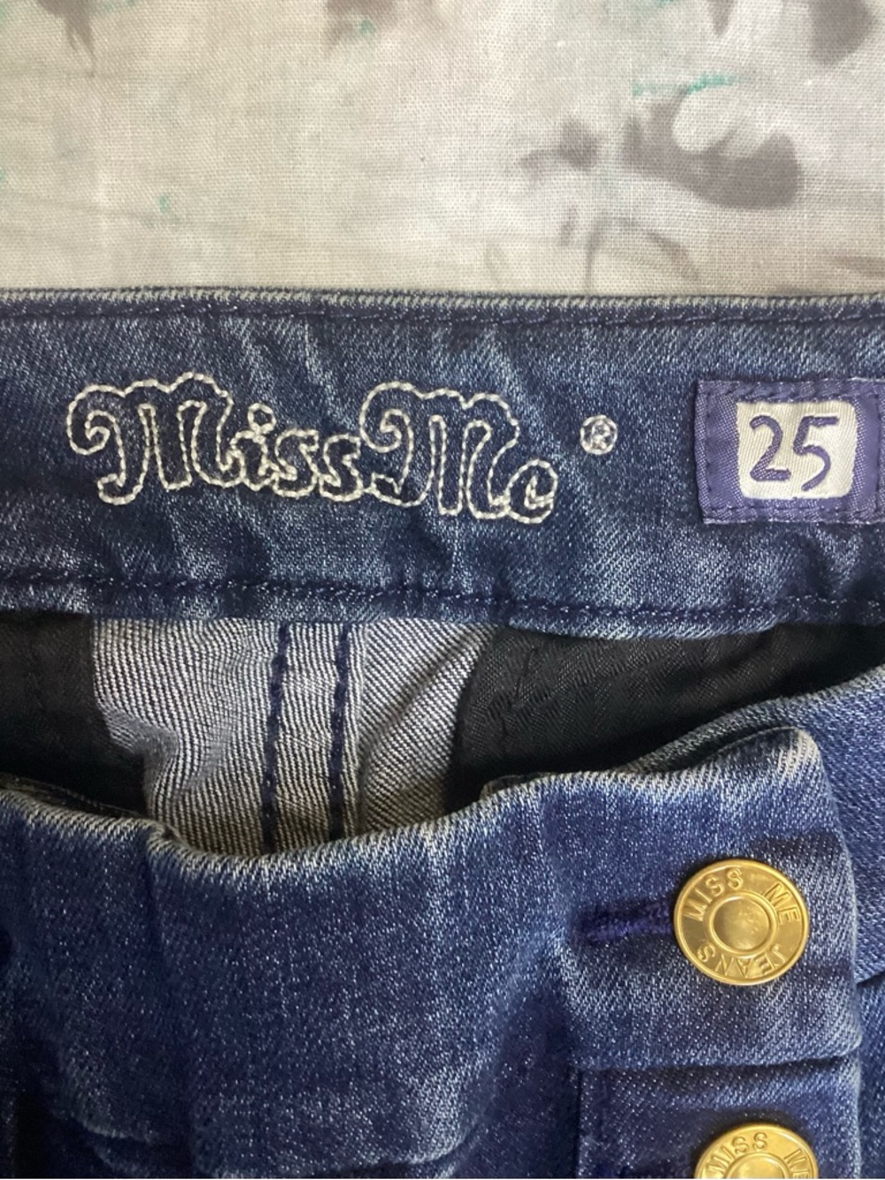 Vtg Miss Me Dark Blue High-Rise Leg Jeans with Sailor/Military Style Buttons 25 - Picture 8 of 11